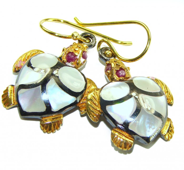SEA TURTLES Style genuine Pearl 18K Gold over .925 Sterling Silver earrings