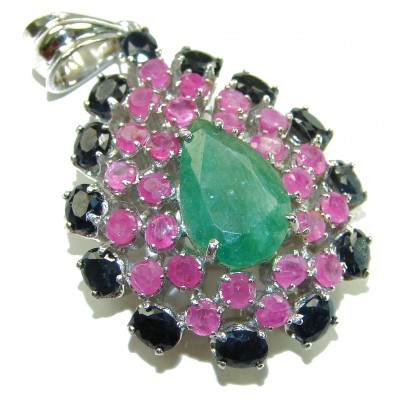 Luxurious 22.5 carat Colombian Emerald .925 Sterling Silver handcrafted pendant