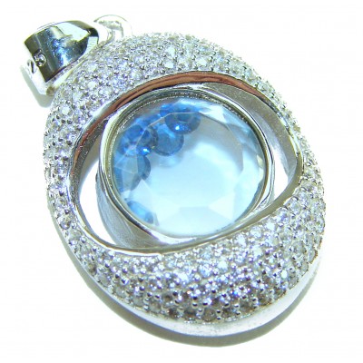 Floating Memories 10.5 carat Sapphire .925 Sterling Silver Handcrafted Statement pendant
