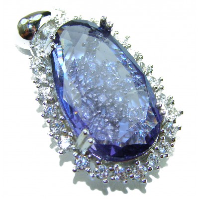 Splendid 18.5 carat Tanzanite .925 Sterling Silver Handcrafted Pendant