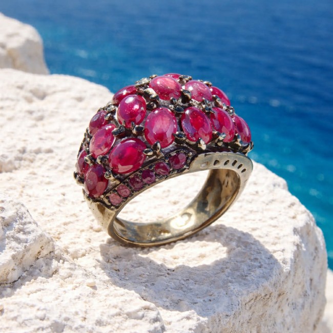 Bella Rosa Genuine 22.8 carat Ruby .925 Sterling Silver dipped in black rhodium Statement Ring size 9