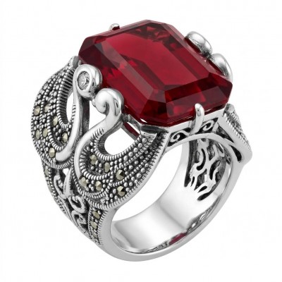 Two Swans Authentic 27.4 carat Garnet .925 Sterling Silver brilliantly handcrafted large Statement Ring size 8 1/4