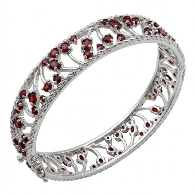 Authentic 18.2 carat Garnet .925 Sterling Silver handmade bangle Bracelet