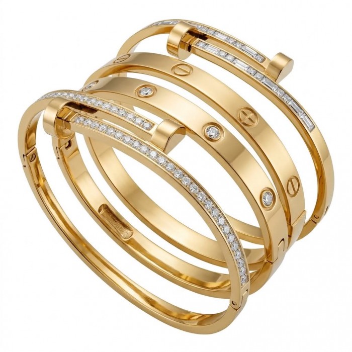 Mystery - White Topaz Inlaid Bracelet Set Stackable 4 golden Bangles - Excellent quality each bracelet Does open and close