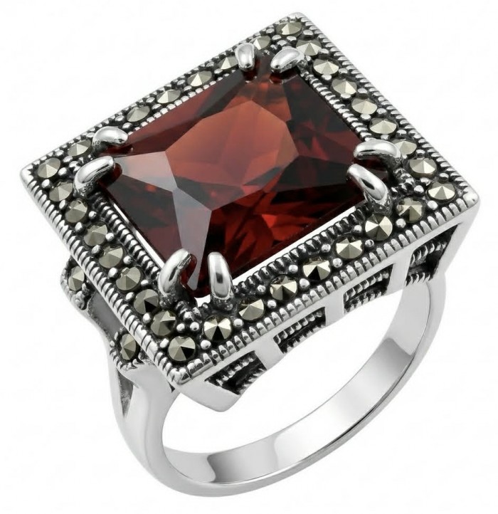 Carmen 10.4 carat Garnet .925 Sterling Silver dipped in rhodium brilliantly handcrafted Statement Ring size 8
