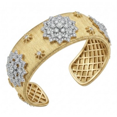 Spectacular authentic 10.8 carat White Topaz 14K Gold over .925 Sterling Silver handmade cuff Bracelet