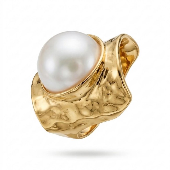 Luxurious Pearl brilliantly handcrafted Golden ring s. 7 adjustable