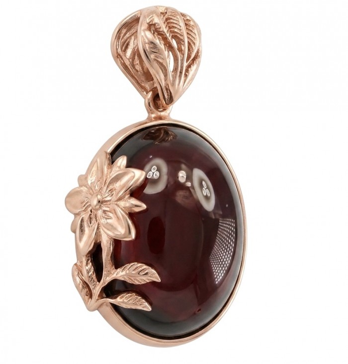 Marvelous Natural 14.8 carat Mozambique Garnet 18K Rose Gold over .925 Sterling Silver Handcrafted pendant