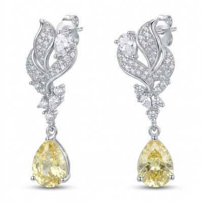 Luxurious 4.5 carat Golden - yellow Montana Sapphire .925 Sterling Silver handcrafted earrings