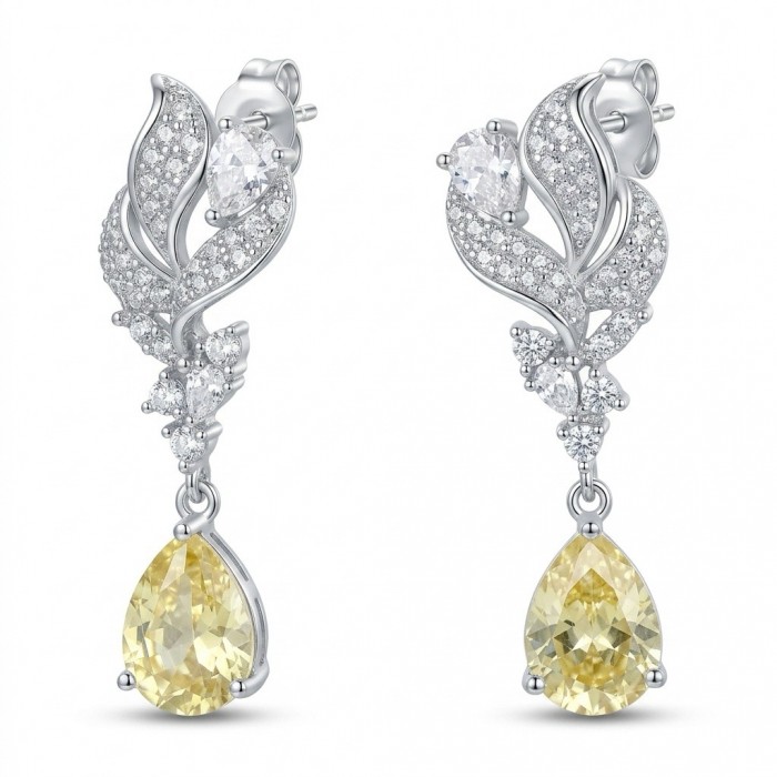 Luxurious 4.5 carat Golden - yellow Montana Sapphire .925 Sterling Silver handcrafted earrings