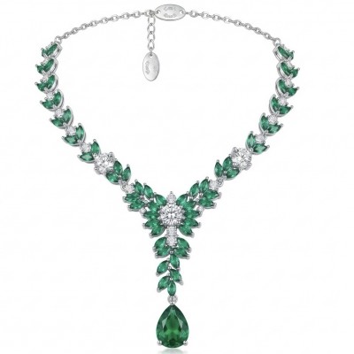 Giovanna - Authentic 12.9 carat COLOMBIAN EMERALD .925 Sterling Silver handcrafted necklace