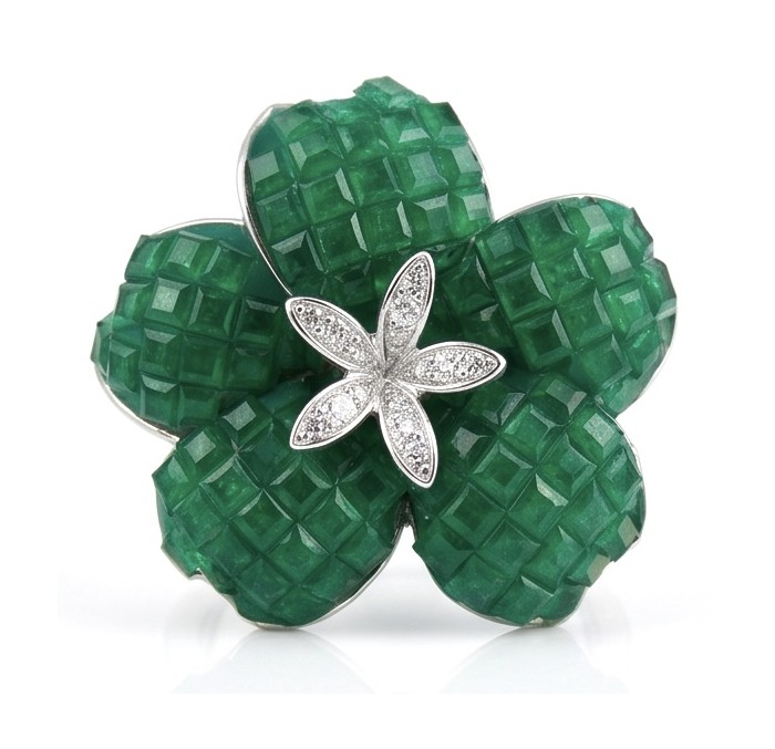 Born to Glam mystery setting 19.2 carat natural Emerald .925 Sterling Silver Perfectly handcrafted Ring s. 7 1/2