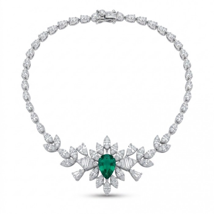 Giovanna - Authentic 4.5 carat Colombian Emerlad .925 Sterling Silver handcrafted Statement bracelet