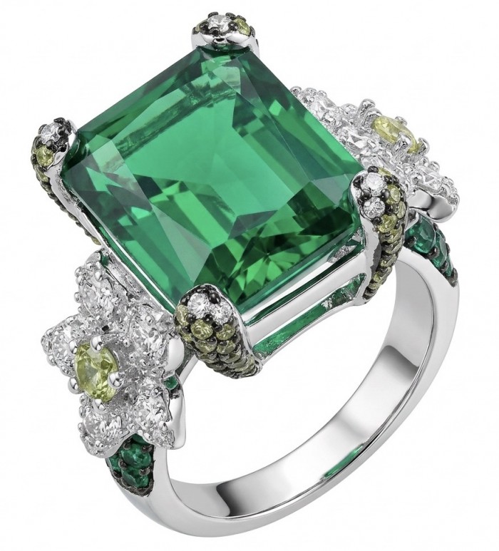 Green Royalty Natural 18.6 carat Chrome Diopside .925 Sterling Silver dippedin rhodium Solid ring size 6
