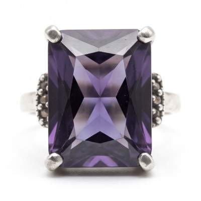 Purple Symphony 15.5 carat natural Amethyst rhodium over .925 Sterling Silver Handcrafted Ring size 8