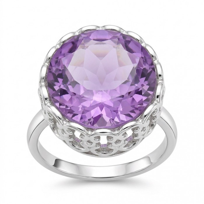 Top quality 18.5 carat Amethyst .925 Sterling Silver dipped in rhodium Handcrafted Ring size 8