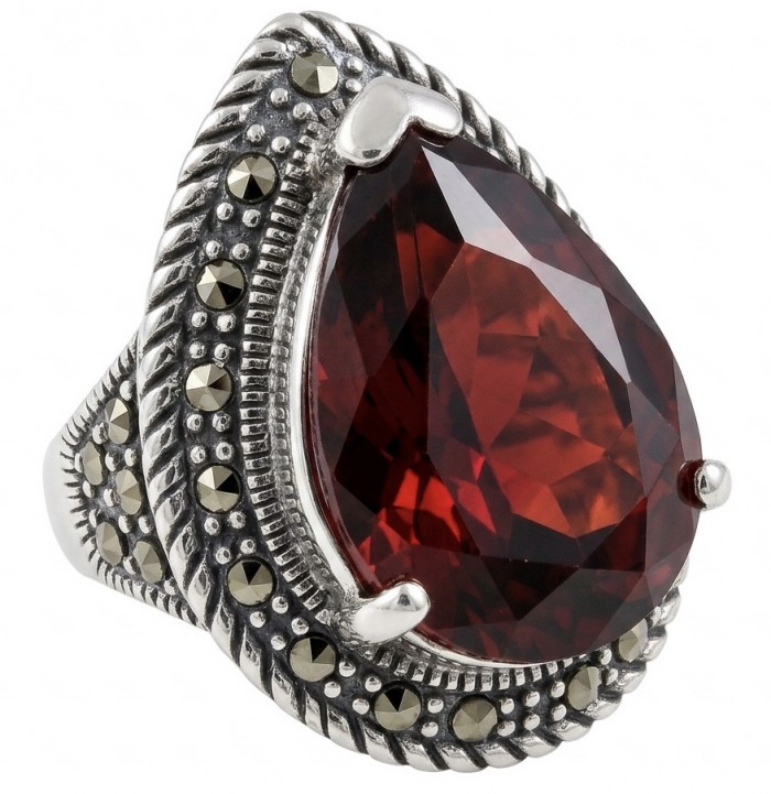 Red Power Authentic 25.4 carat Garnet .925 Sterling Silver brilliantly handcrafted large Statement Ring size 7 1/4