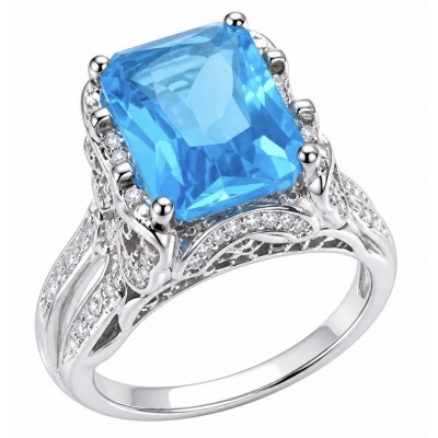Ocean Blue 14.2 carat Swiss Blue Topaz .925 Silver handcrafted Cocktail Ring s. 6 1/4