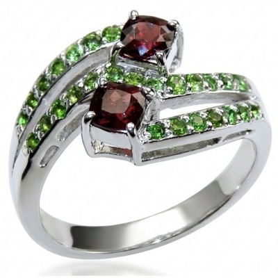 Passion 4.1 carat natural Garnet rhodium over .925 Sterling Silver Handcrafted Ring size 8