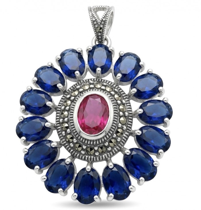 Giovanna 22.2 carat authentic Mozambique Ruby .925 Sterling Silver handmade Pendant