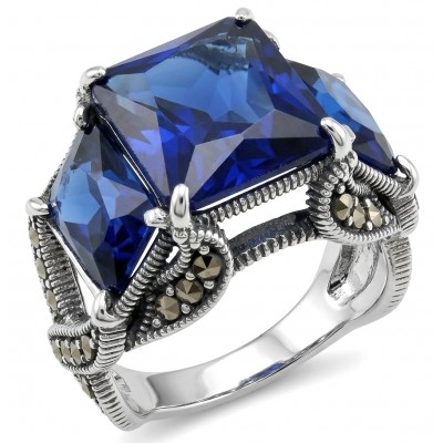 Brutalist design 19.5 carat Sapphire .925 Sterling Silver handmade Statement ring size 7 1/4