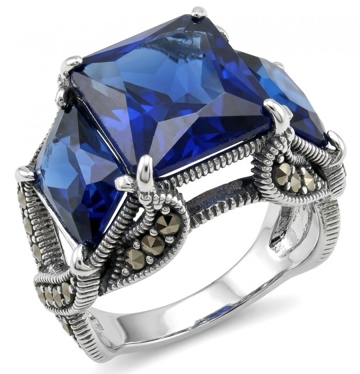 Brutalist design 19.5 carat Sapphire .925 Sterling Silver handmade Statement ring size 7 1/4