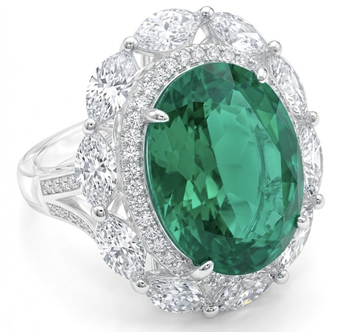 Precious 12.2 CARAT Colombian Emerald .925 Sterling Silver Statement Ring s. 7 1/4
