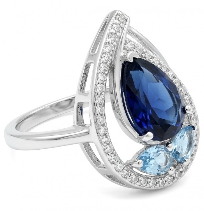 Classy design - baquette cut 6.7 carat natural Sapphire .925 Sterling Silver Perfectly handcrafted Ring s. 7 1/4