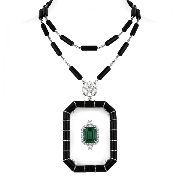 Art Deco - 10.4 carat Emerald Onyx rhodium over .925 Sterling Silver handmade Statement necklace; 32 inches long