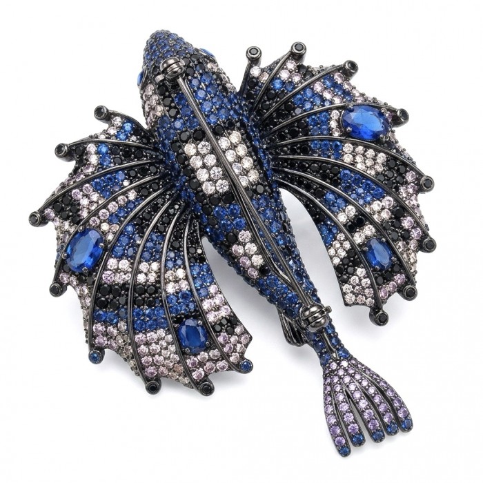 Flying Fish genuine 17.5 CARAT Sapphire black rhodium over .925 Sterling Silver handmade Brooch