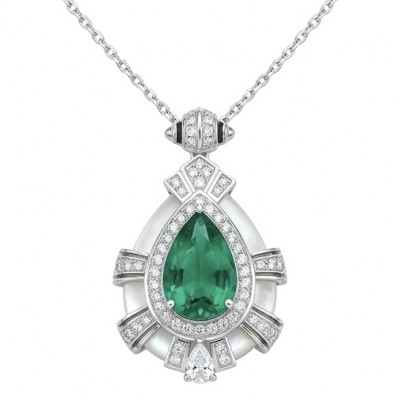 Vintage style - 8.5 carat authentic Tsavorite Garnet .925 Sterling Silver handcrafted necklace
