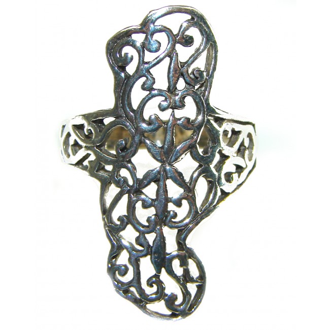 Bali made .925 Sterling Silver ring size 8 1/2