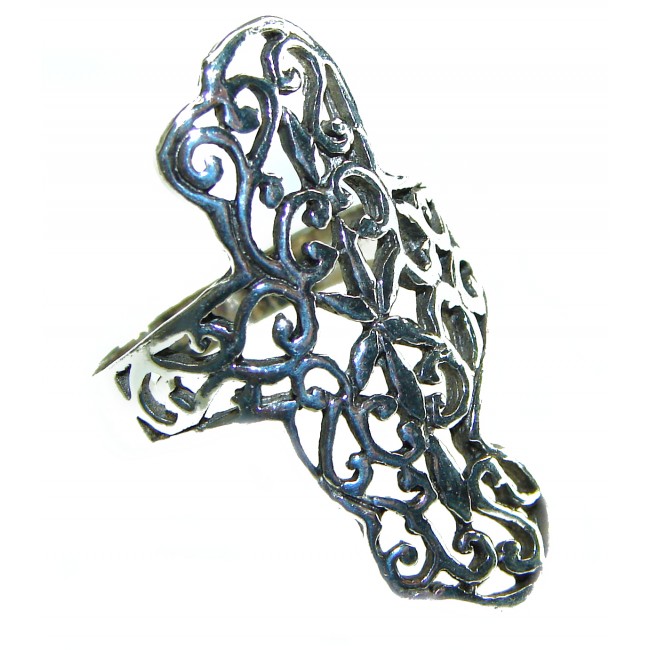Bali made .925 Sterling Silver ring size 8 1/2