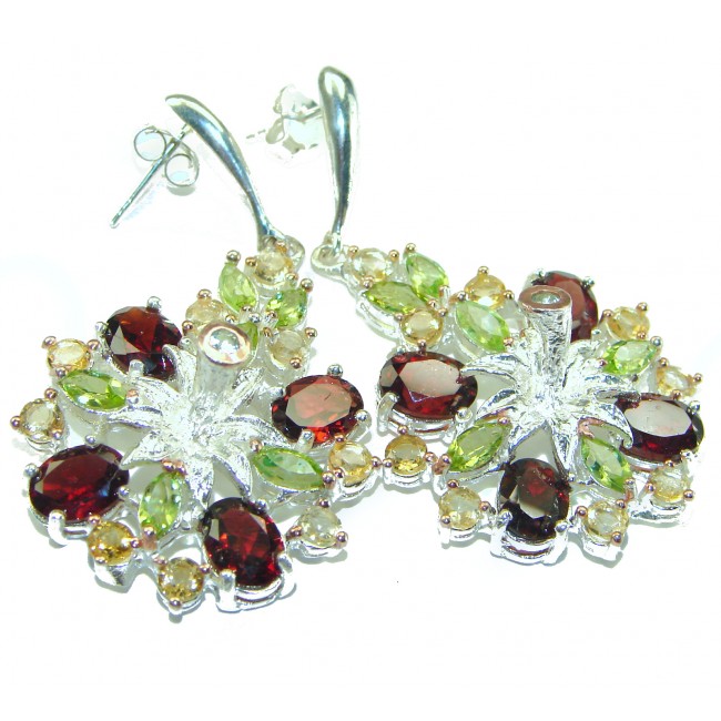 Floral design authentic Garnet 2 tones .925 Sterling Silver handcrafted earrings