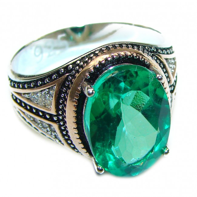 22.5 carat Carmen Electric Green Topaz .925 Sterling Silver handmade Ring s. 9