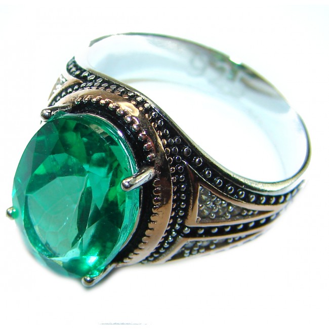 22.5 carat Carmen Electric Green Topaz .925 Sterling Silver handmade Ring s. 9