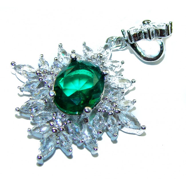 Luxurious 4.9 carat Emerald .925 Sterling Silver handcrafted handcrafted pendant - photo 3
