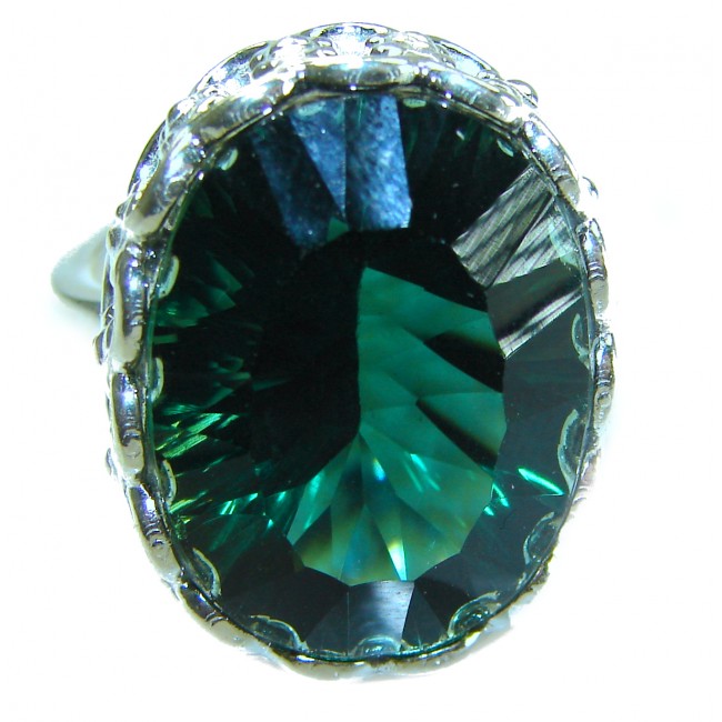 Timless Beauty 18.5 carat Helenite .925 Sterling Silver handmade Ring s. 8 adjustable