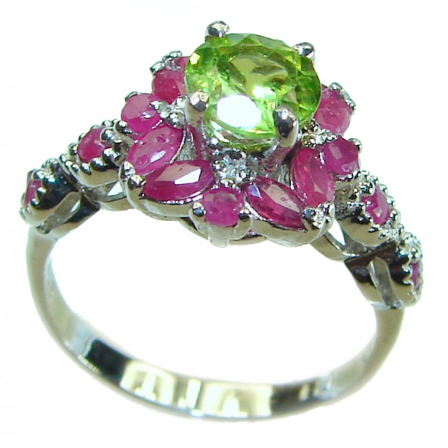 Authentic 1.2 carat Peridot Ruby .925 Sterling Silver handmade Ring s. 6 3/4