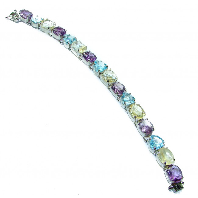 Captivating allure of this gemstone - Natural 138.5 carat Multigems .925 Sterling Silver handcrafted Statement Bracelet
