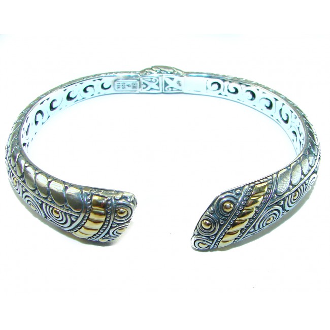 Bali Legacy 28.9 grams authentic 2 tones .925 Sterling Silver handcrafted bracelet - Bali Legacy 2-tone .925 sterling silver bracelet, top view with details.