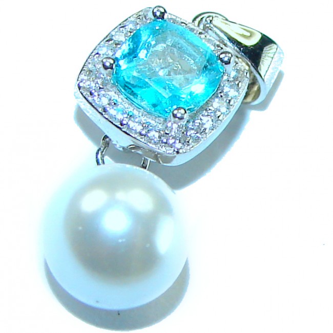 Purity 0.4 carat authentic Swiss Blue Topaz Pearl .925 Sterling Silver handmade Pendant - Swiss Blue Topaz pearl pendant close-up with sterling silver detail.