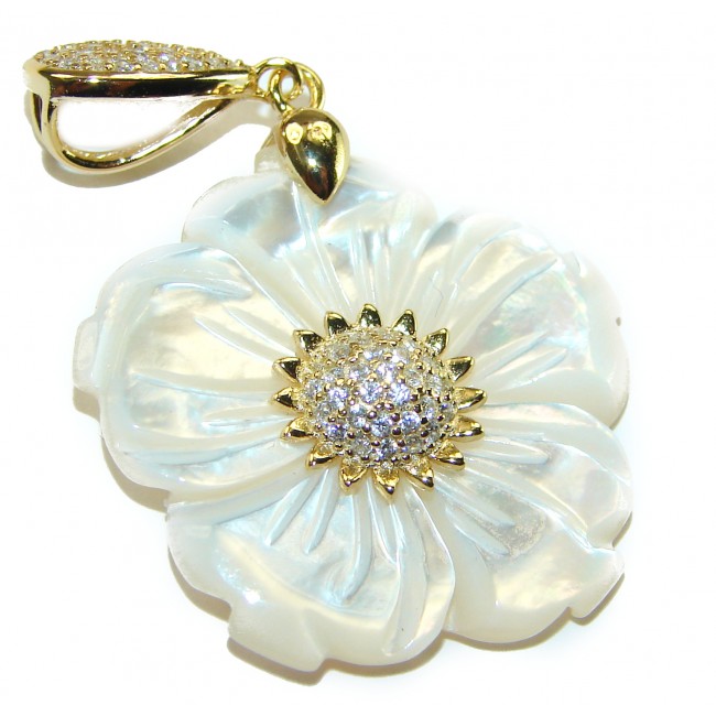 Genuine Blister Pearl lab grown Diamond 18K Gold over .925 Sterling Silver Statement pendant - Flower pendant close-up, pearl with diamonds and gold detail