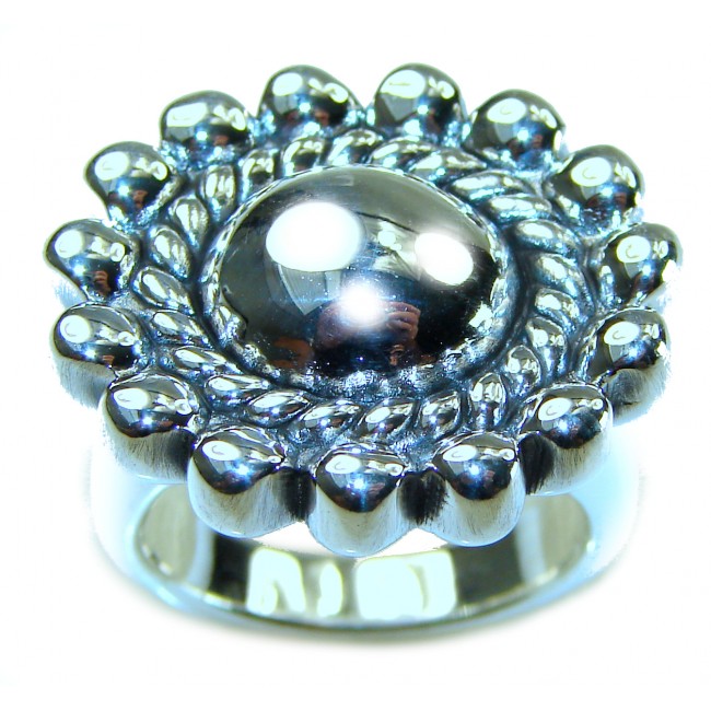 Precious Flower Bali made .925 Sterling Silver handcrafted Ring s. 8 - Top view of Precious Flower Bali .925 Sterling Silver handcrafted ring