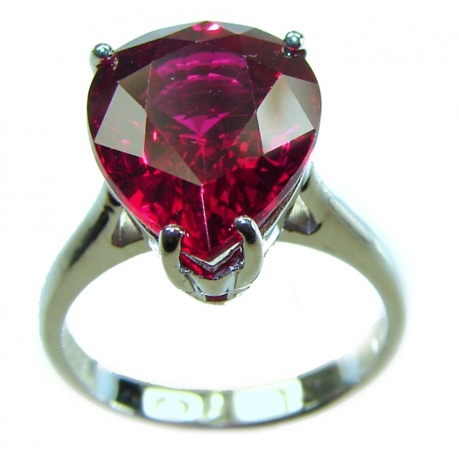 Bella Rosa authentic 10.5 carat Red Topaz .925 Silver handcrafted Cocktail Ring s. 7 3/4 - Red Topaz ring in .925 silver, stone close-up view