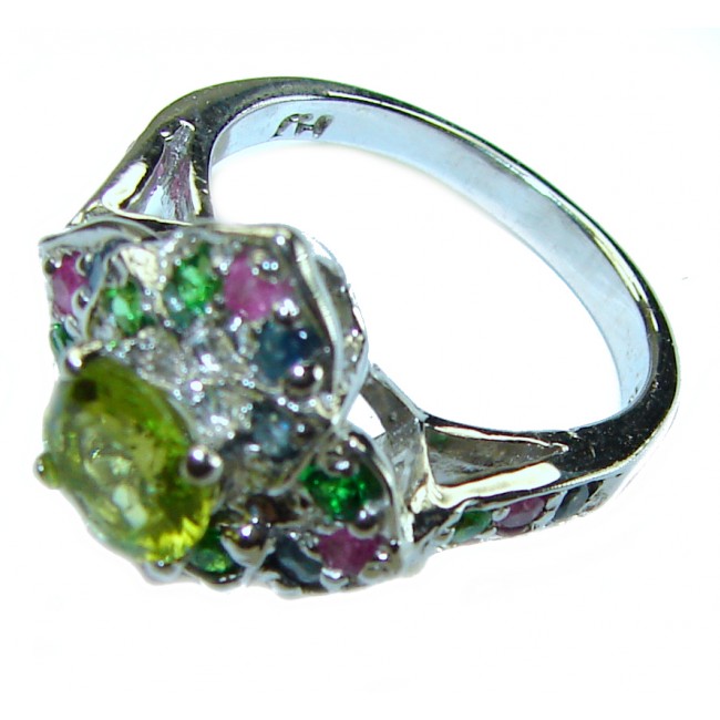 Floral design authentic 11.9 carat Peridot .925 Sterling Silver handmade Ring s. 4 3/4