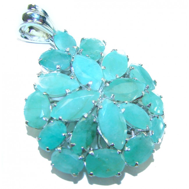 Spectacular 18.8 carat authentic Colombian Emerald .925 Sterling Silver handcrafted Pendant - Emerald pendant close-up showcasing stone arrangement and setting.