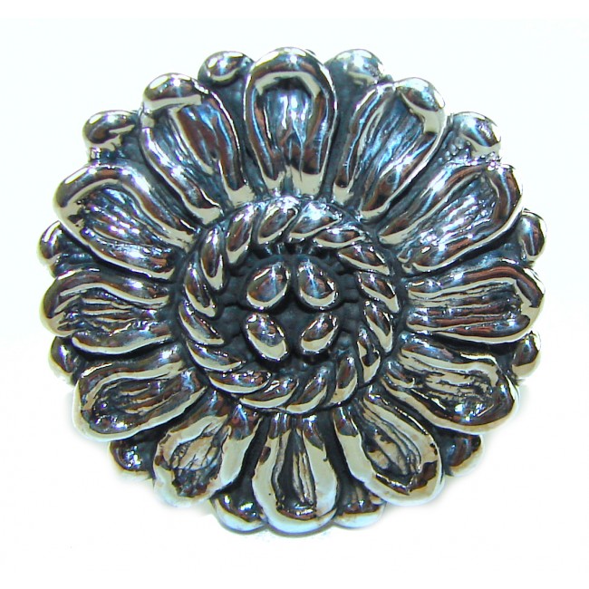 Precious SunFlower Bali made .925 Sterling Silver handcrafted Ring s. 8 - Close-up of Precious SunFlower Bali .925 Sterling Silver jewelry piece