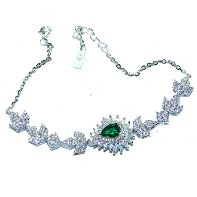 Vintage style - Timless Treasure 8.5 carat Colombian Emerald .925 Sterling Silver handcrafted Bracelet - Necklace with a central emerald and diamond accents on a white background.