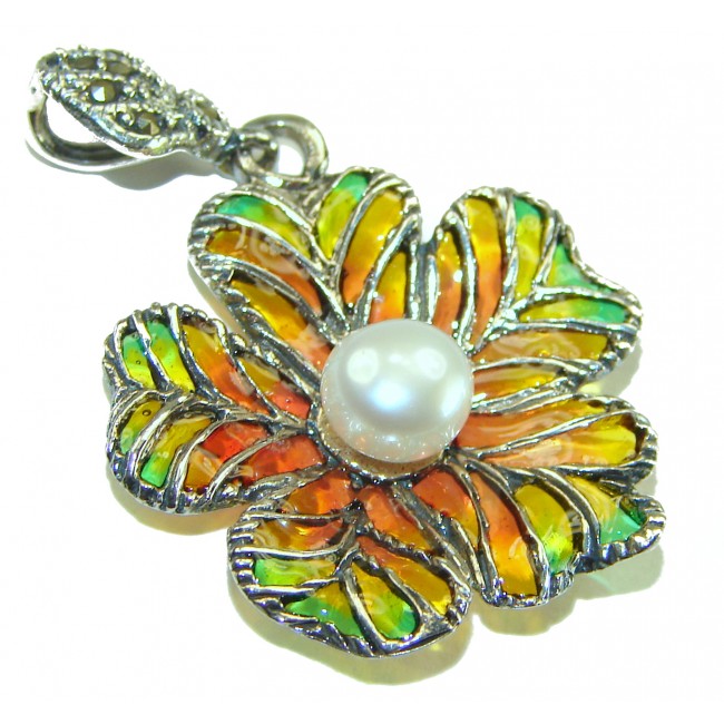 Masterpiece! Authentic Pearl Enamel .925 Sterling Silver handcrafted Pendant - Floral pendant with pearl and enamel detail, top view.
